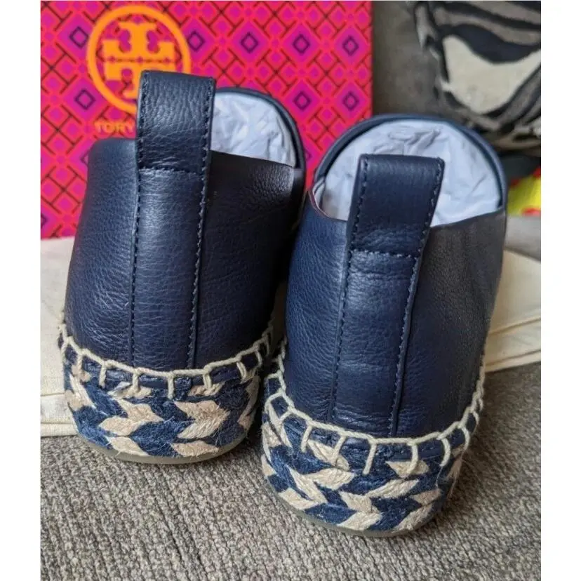 Tory Burch shoes - Tory Burch Logo - Logo - navy 7