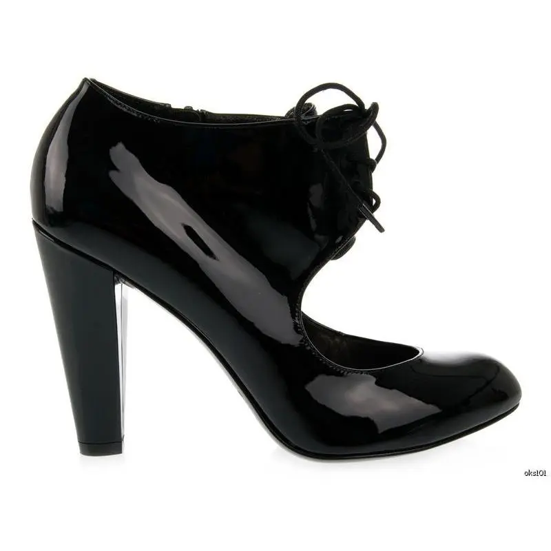 Black Patent Leather Suze 7 Lace-up Shoes Booties Heels Italy 38 by Marc Jacobs