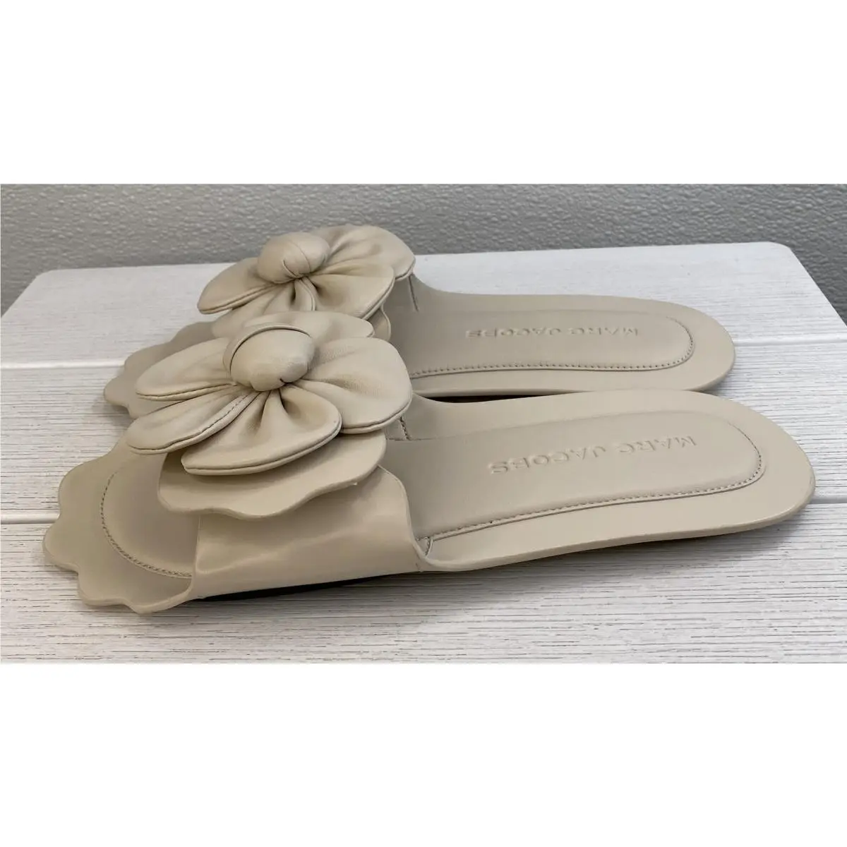 Marc Jacobs shoes - White (UPC: 196611840095) 2