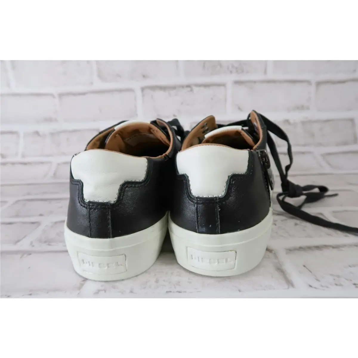 Diesel shoes - Zip-Turf S-Voyage Low - Low - Black / White 2