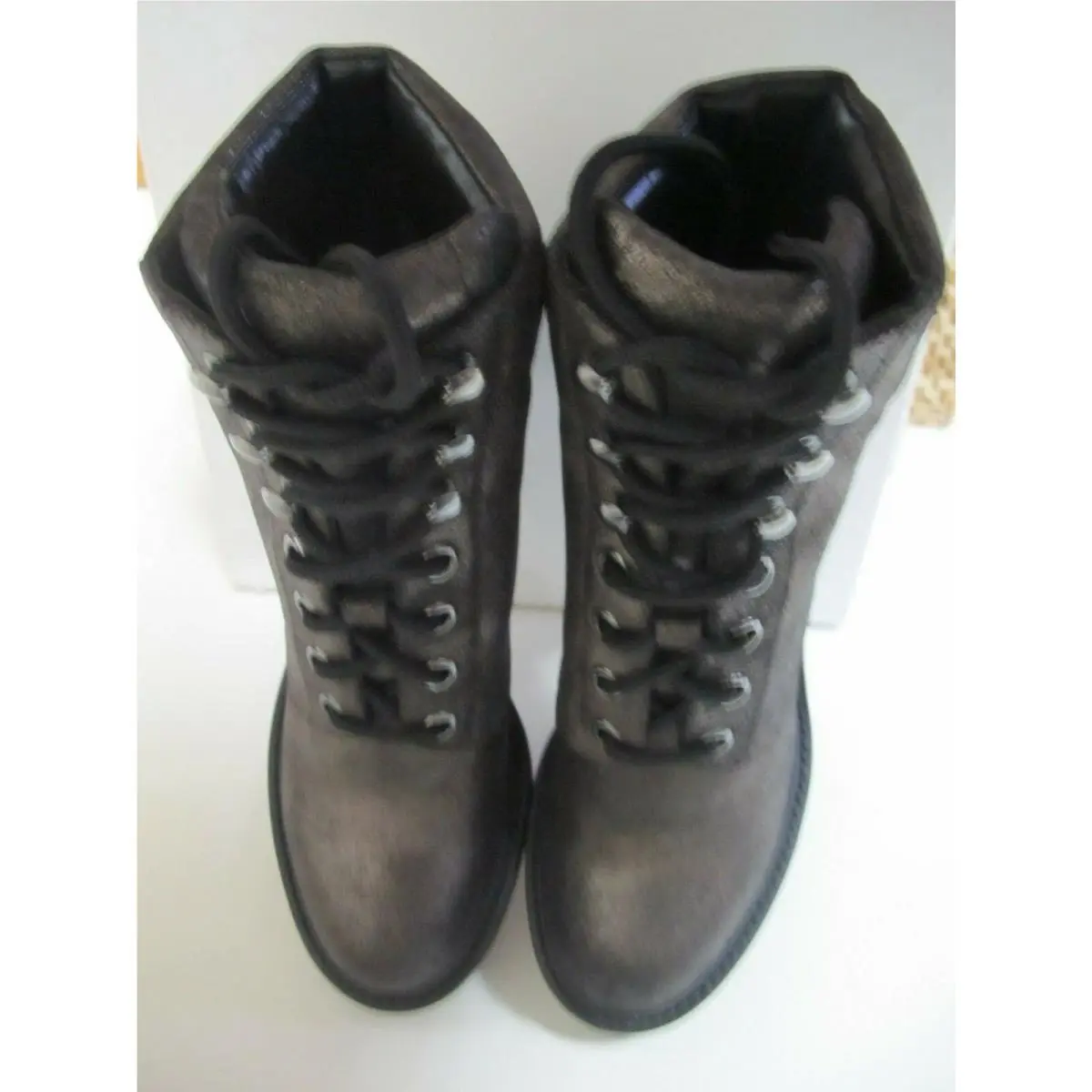 Marc Jacobs shoes - Dark Silver (UPC: 191267517704) 5