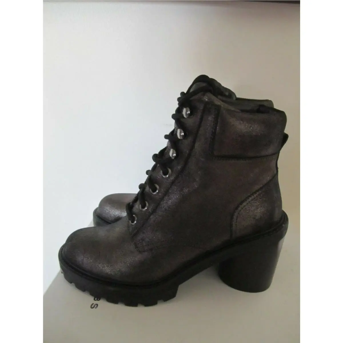 Marc Jacobs shoes - Dark Silver (UPC: 191267517704) 2