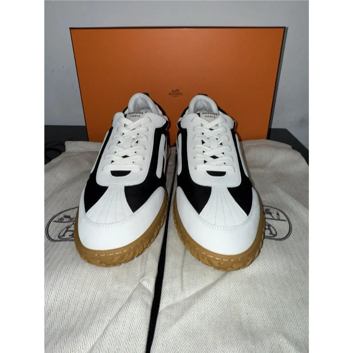 Hermes shoes - HERMES JET - JET - H242923ZH - Black / White 10