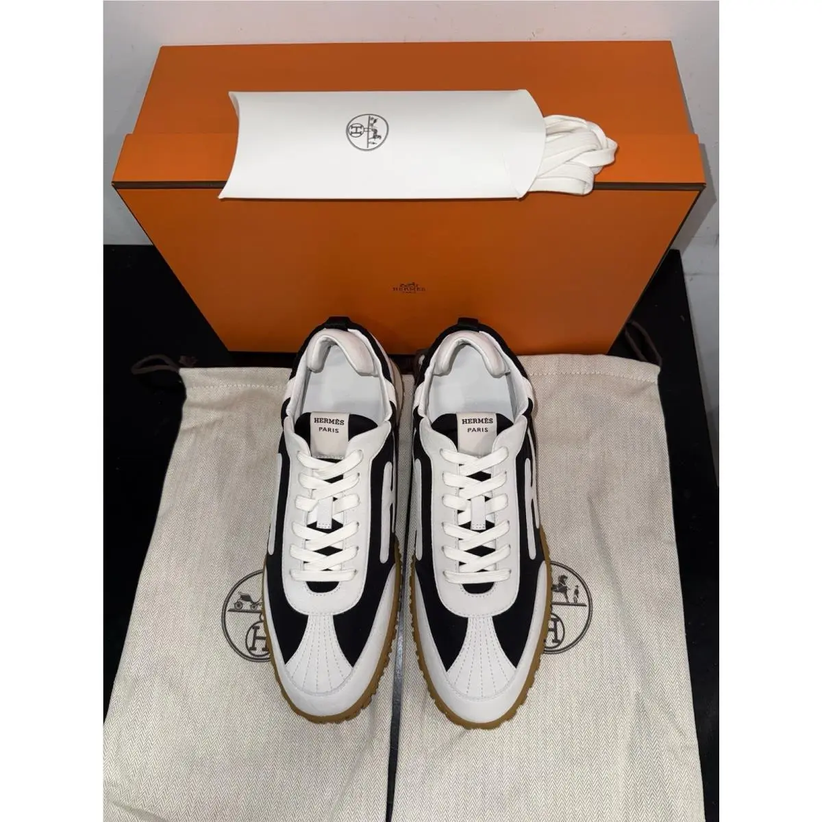 Hermes shoes - HERMES JET - JET - H242923ZH - Black / White 11