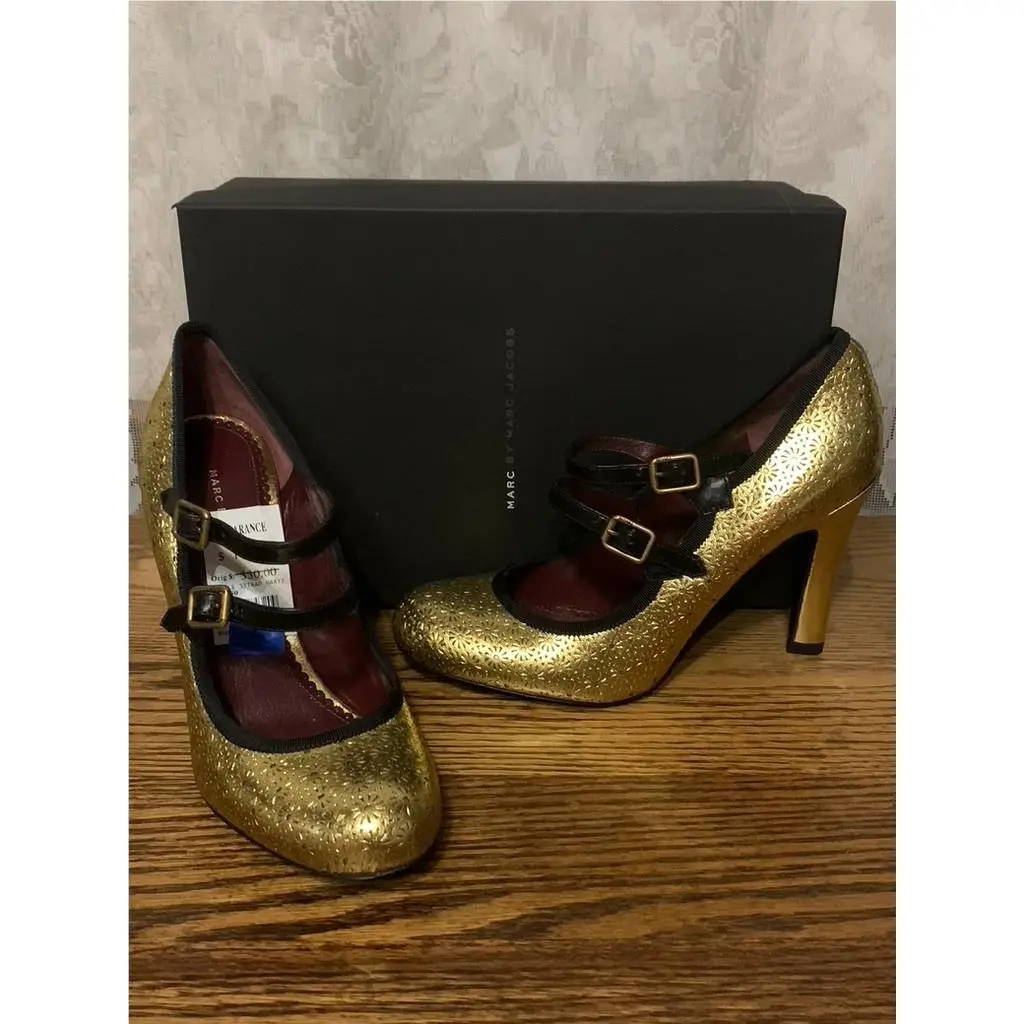 Marc Jacobs shoes - GOLD 11