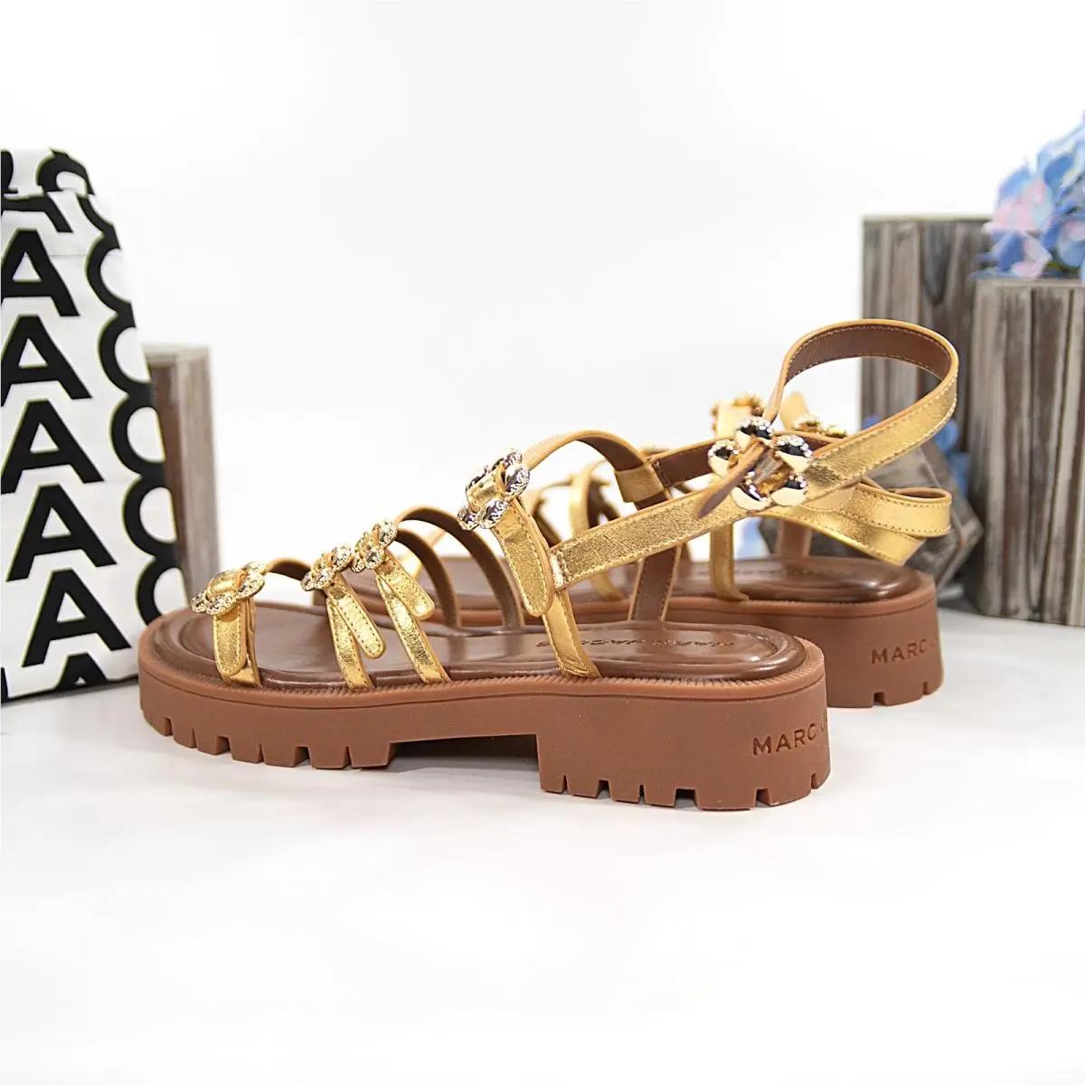 Marc Jacobs shoes - Gold (UPC: 196611303606) 4