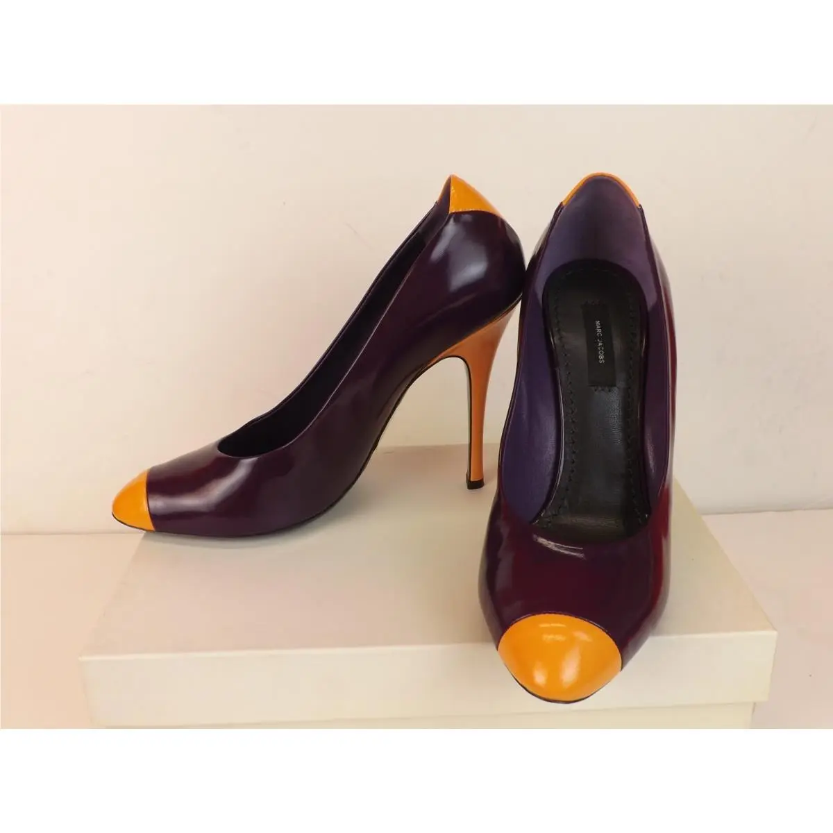Marc Jacobs shoes - Multicolor (UPC: 097165670360) 0