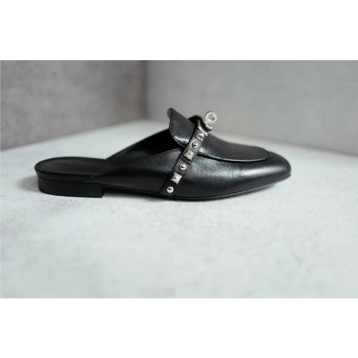 Hermes shoes - OZ Mules - Mules - Black 1