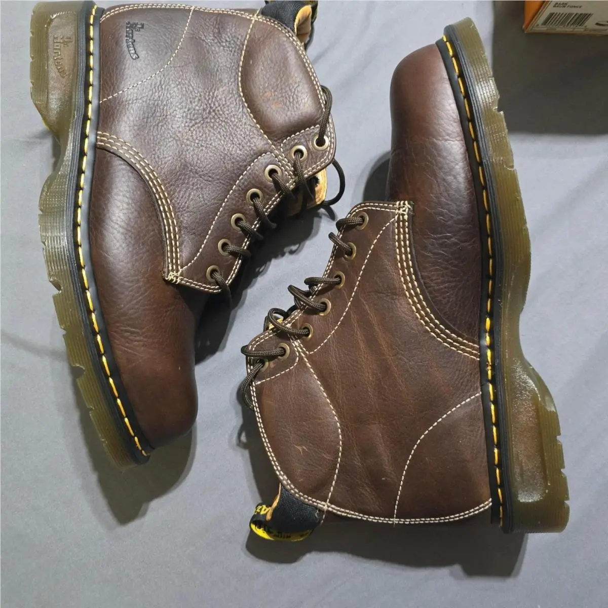 Dr. Martens shoes - 9B06 New Welt Rugged 6 Eye Boot - Brown 2