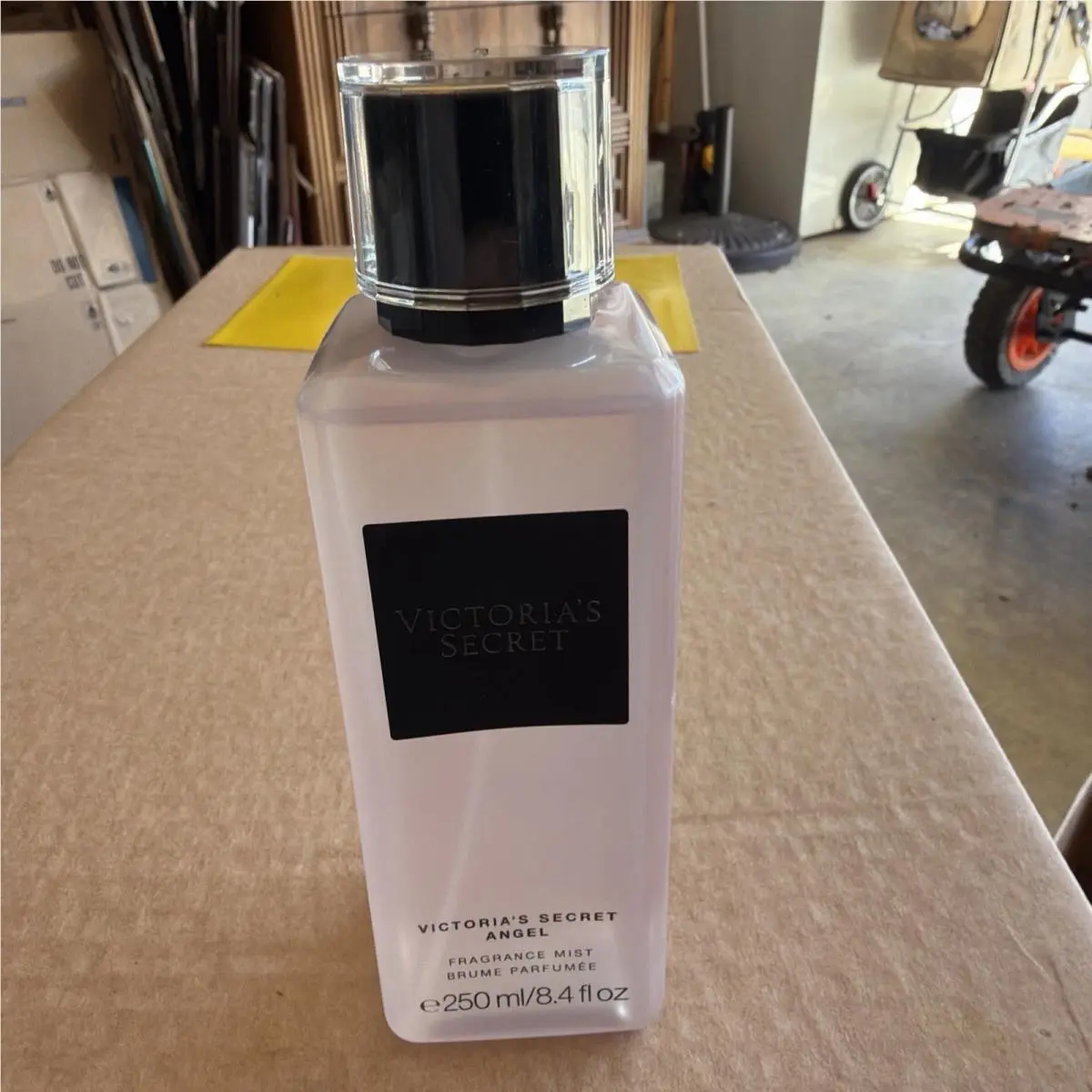 Victoria`s Secret Angel Fragrance Mist 250 ml/8.4 fl oz Women Regular Size