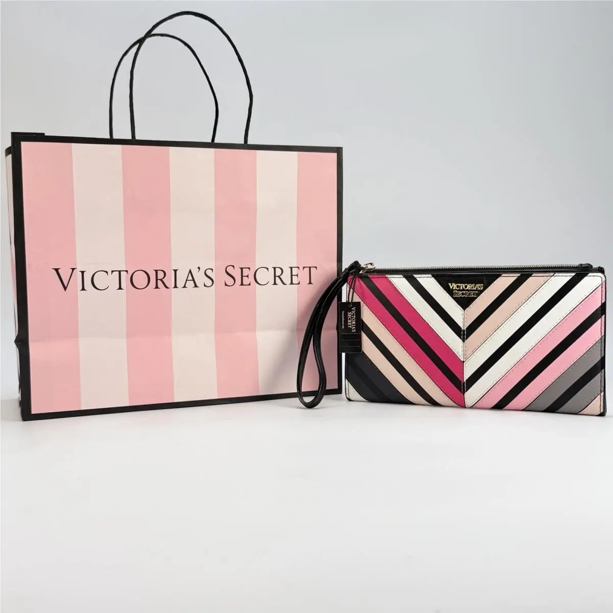 Victoria Secret Multi Color Multi Chevron Slim Wristlet Wallet Pink White Black