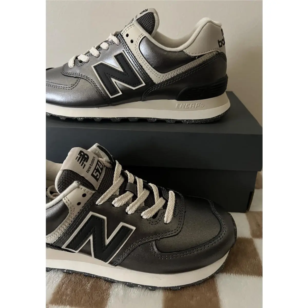 New Balance shoes - New Balance 574 - WL574MGS - Metallic Bronze/Black 2