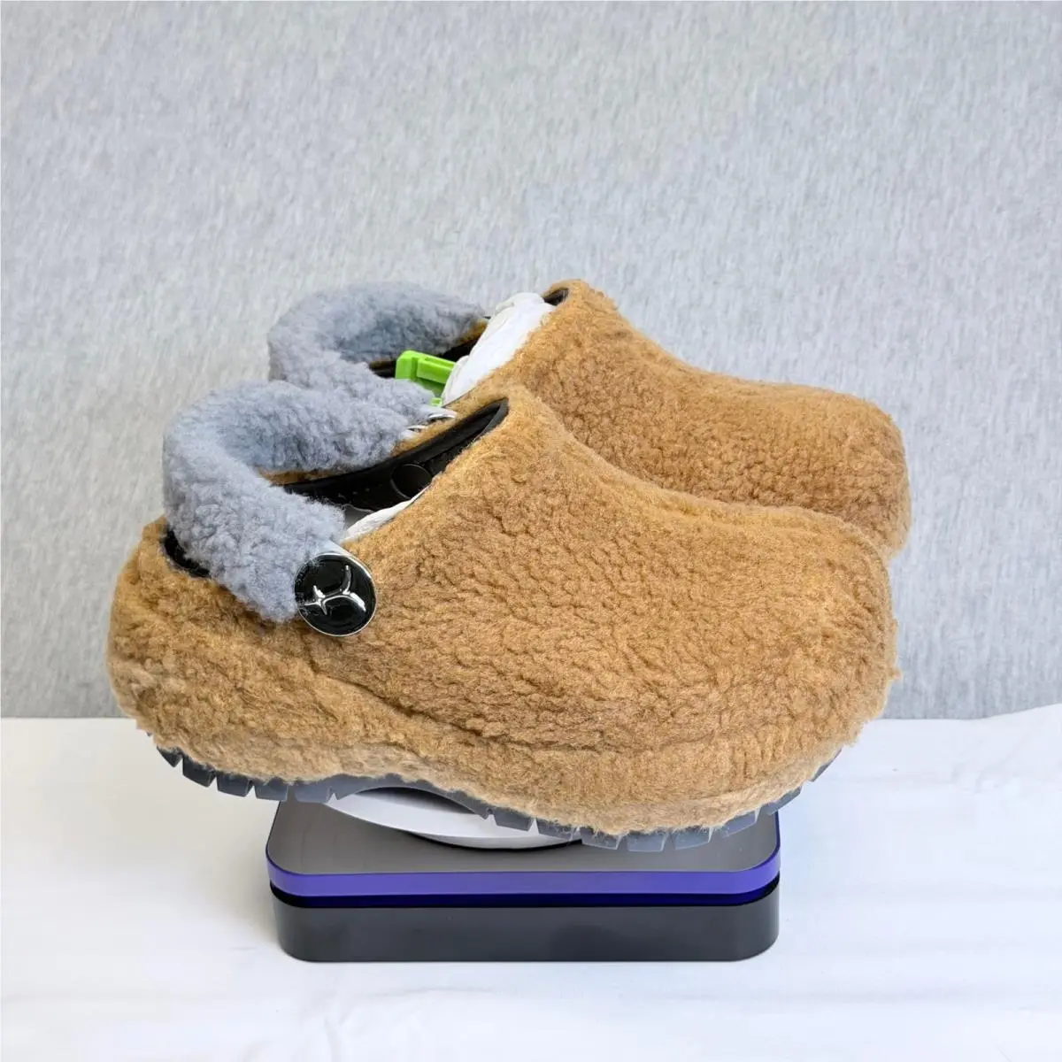 Crocs shoes - Mega Crush Clog - Mega Crush Clog - Brown 0