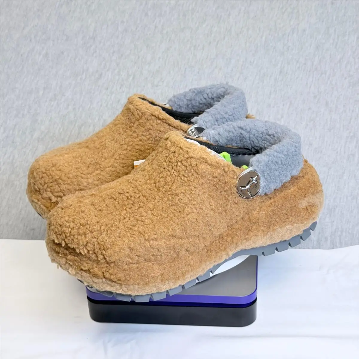Crocs shoes - Mega Crush Clog - Mega Crush Clog - Brown 0