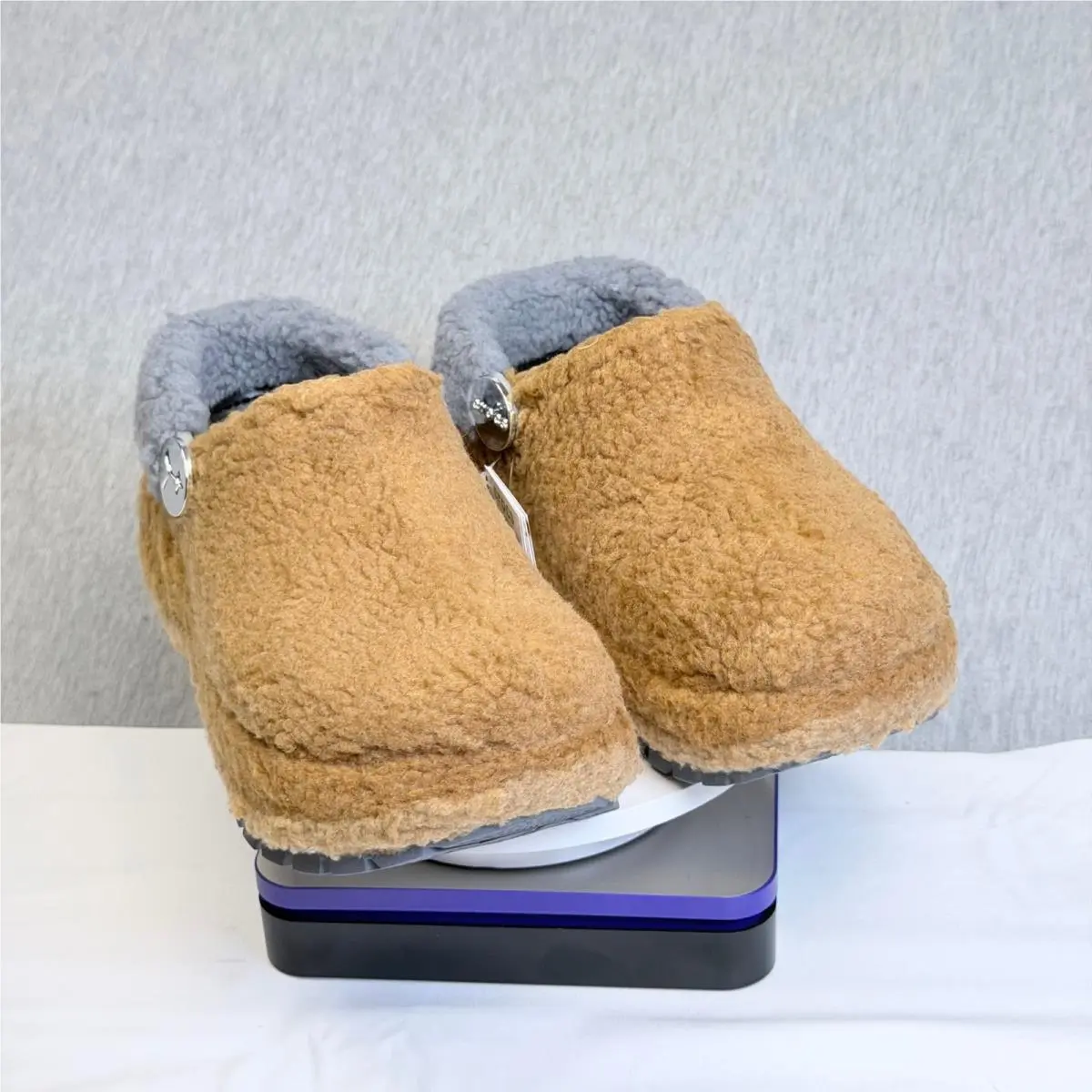 Crocs shoes - Mega Crush Clog - Mega Crush Clog - Brown 1