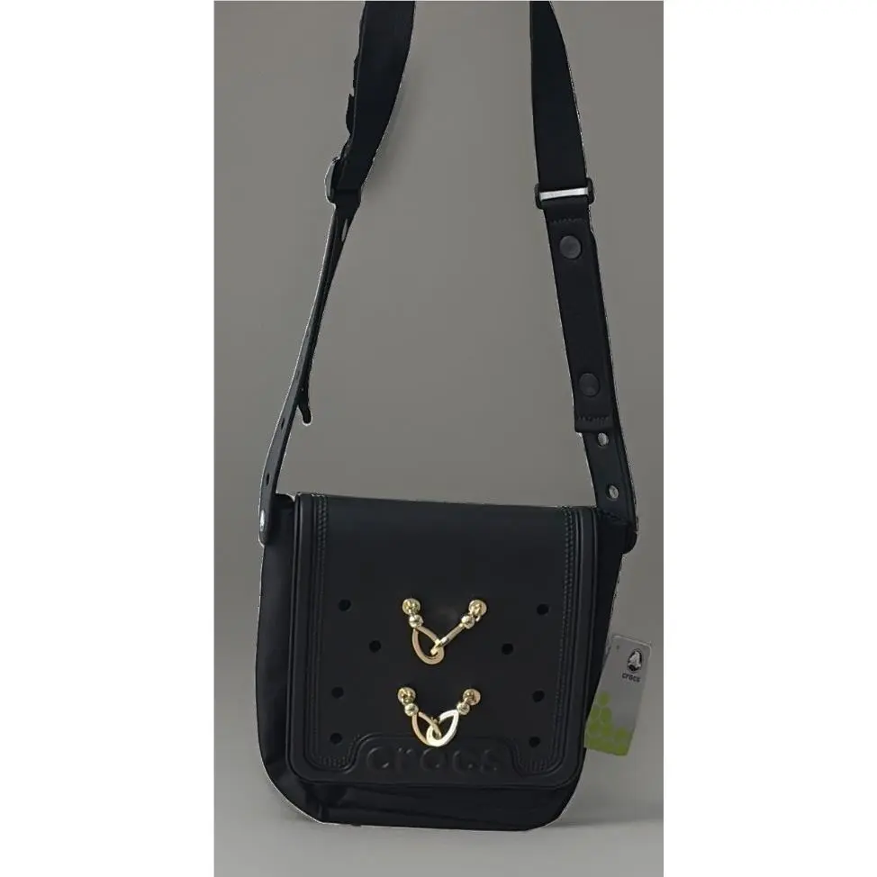 Crocs - Classic Crossbody Bag 210191 Black with Gold Chain Jibbitz