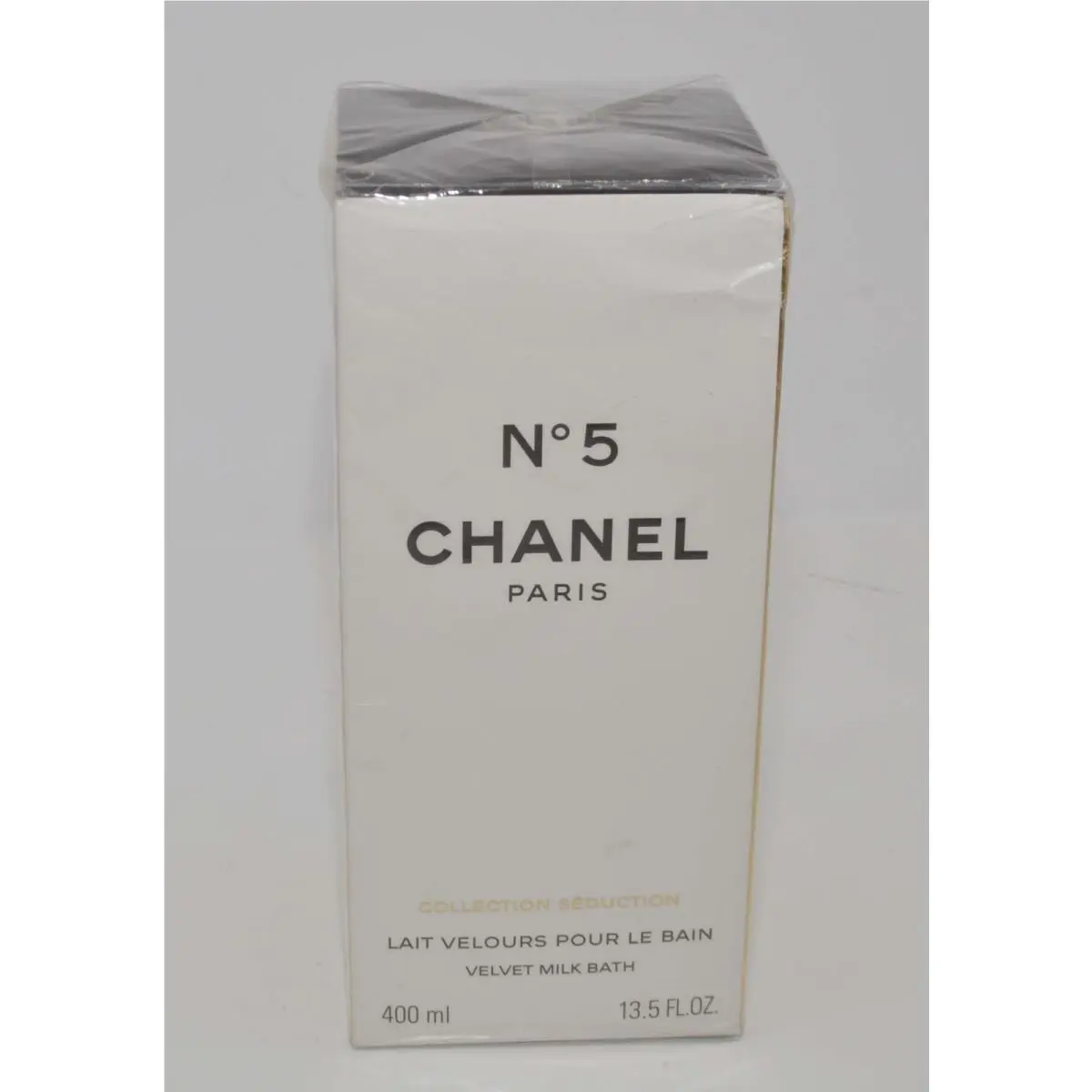Chanel No: 5 Velvet Collection Seduction Milk Bath 400 ml/13.5 oz