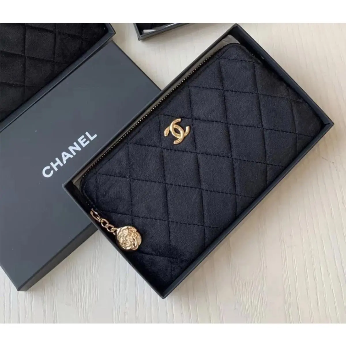 Chanel Makeup Vip Gift Quilted Cosmetic Pouch