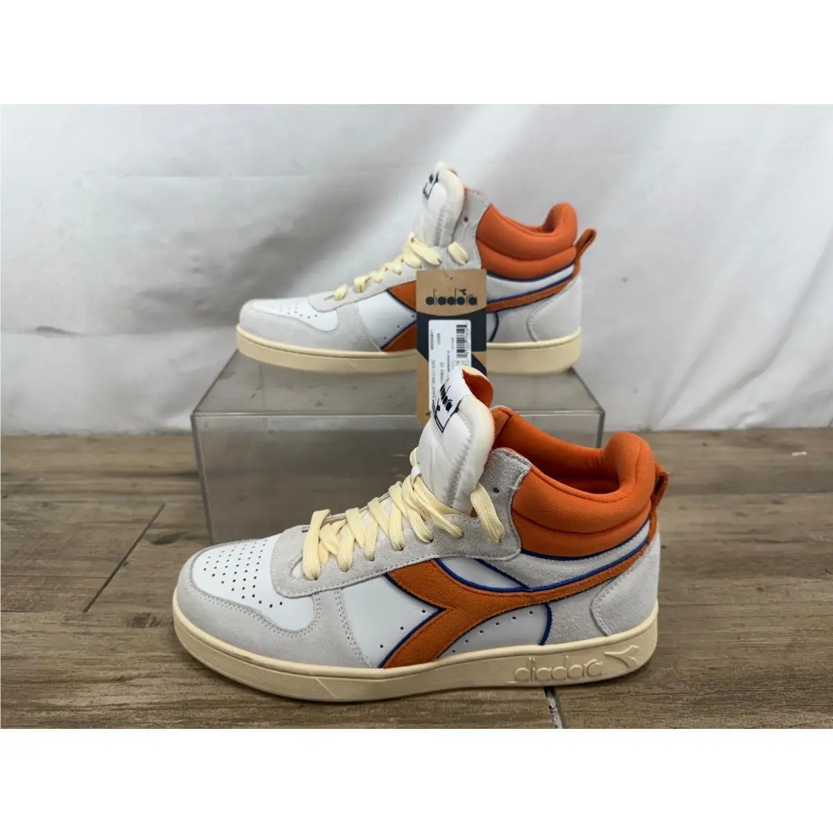 Diadora shoes - Magic Basket Demi Cut Sued - White 0