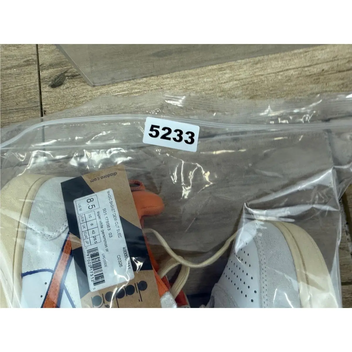 Diadora shoes - Magic Basket Demi Cut Sued - White 6