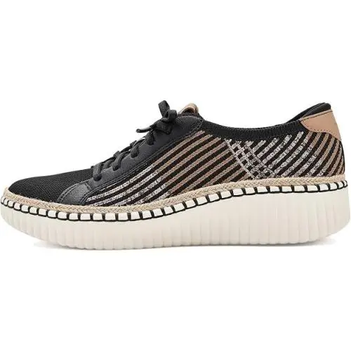 Skechers shoes - Skechers Wilshire BLVD - Wilshire BLVD - BLK 6