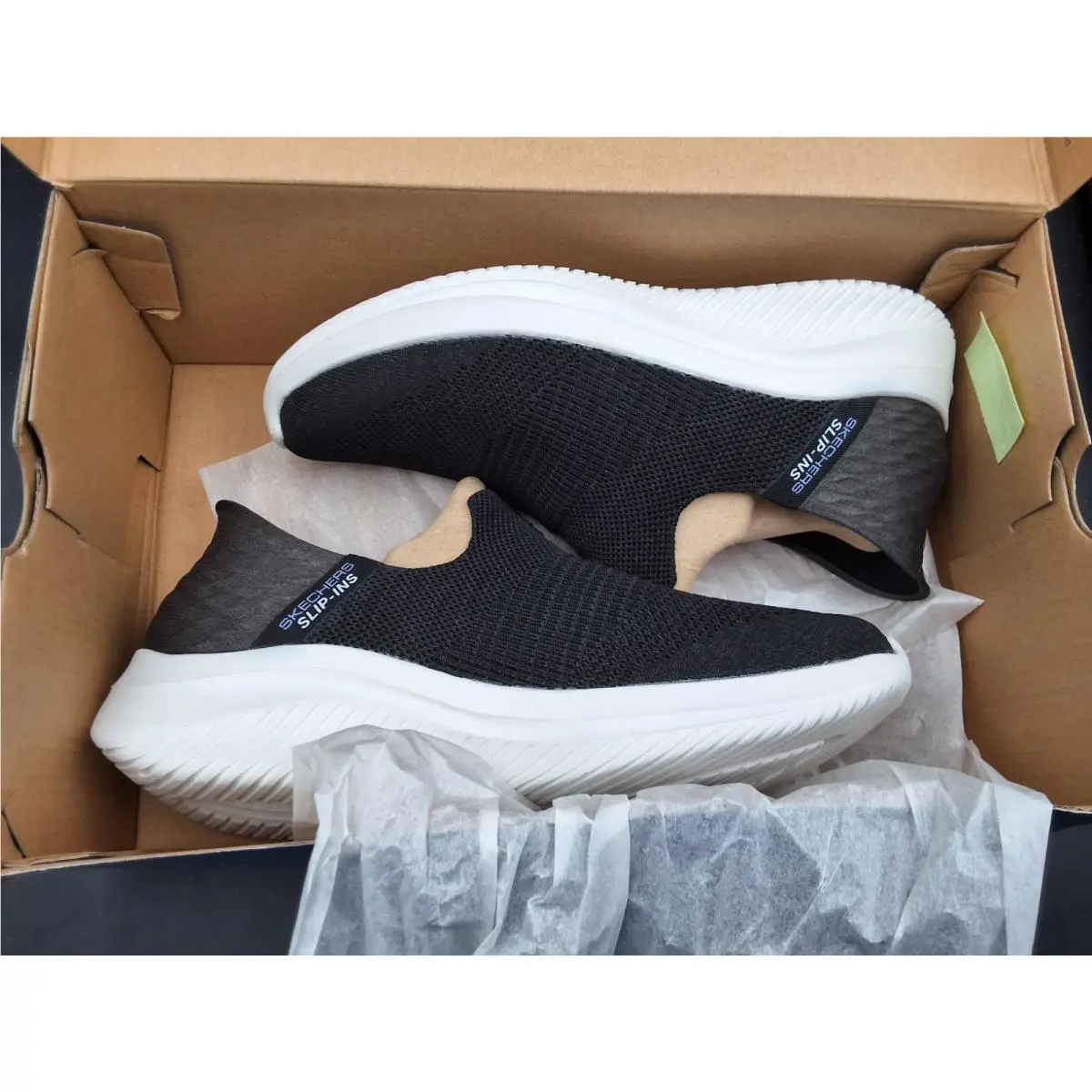 Skechers shoes - Ultra Flex 3.0 Smooth Step - 149709 - Black (UPC: 196311484001) 4