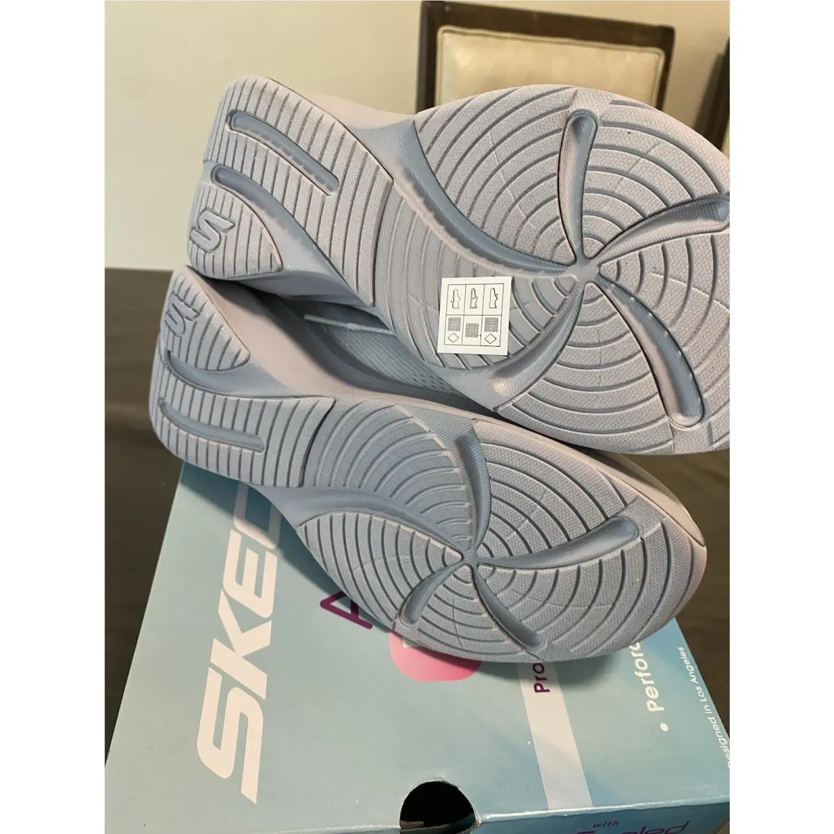 Skechers shoes - SKECHERS PLUSH FOAM - PLUSH FOAM - 150572 WLV - White/Lavender 5