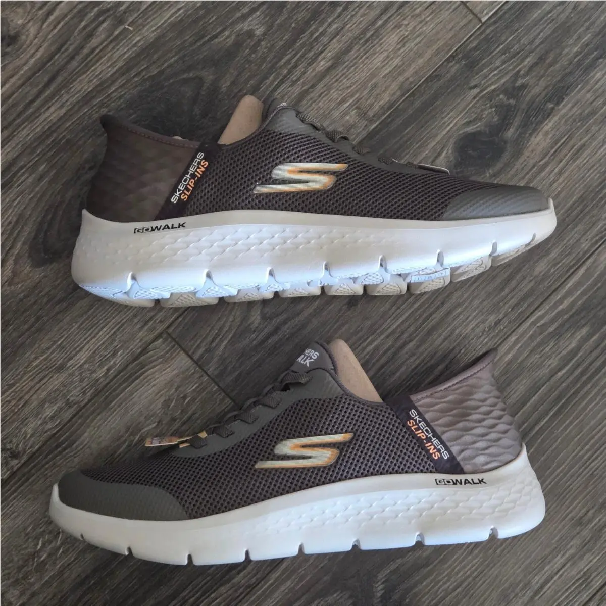 Skechers shoes - GO WALK Flex Hands Up - Brown 0