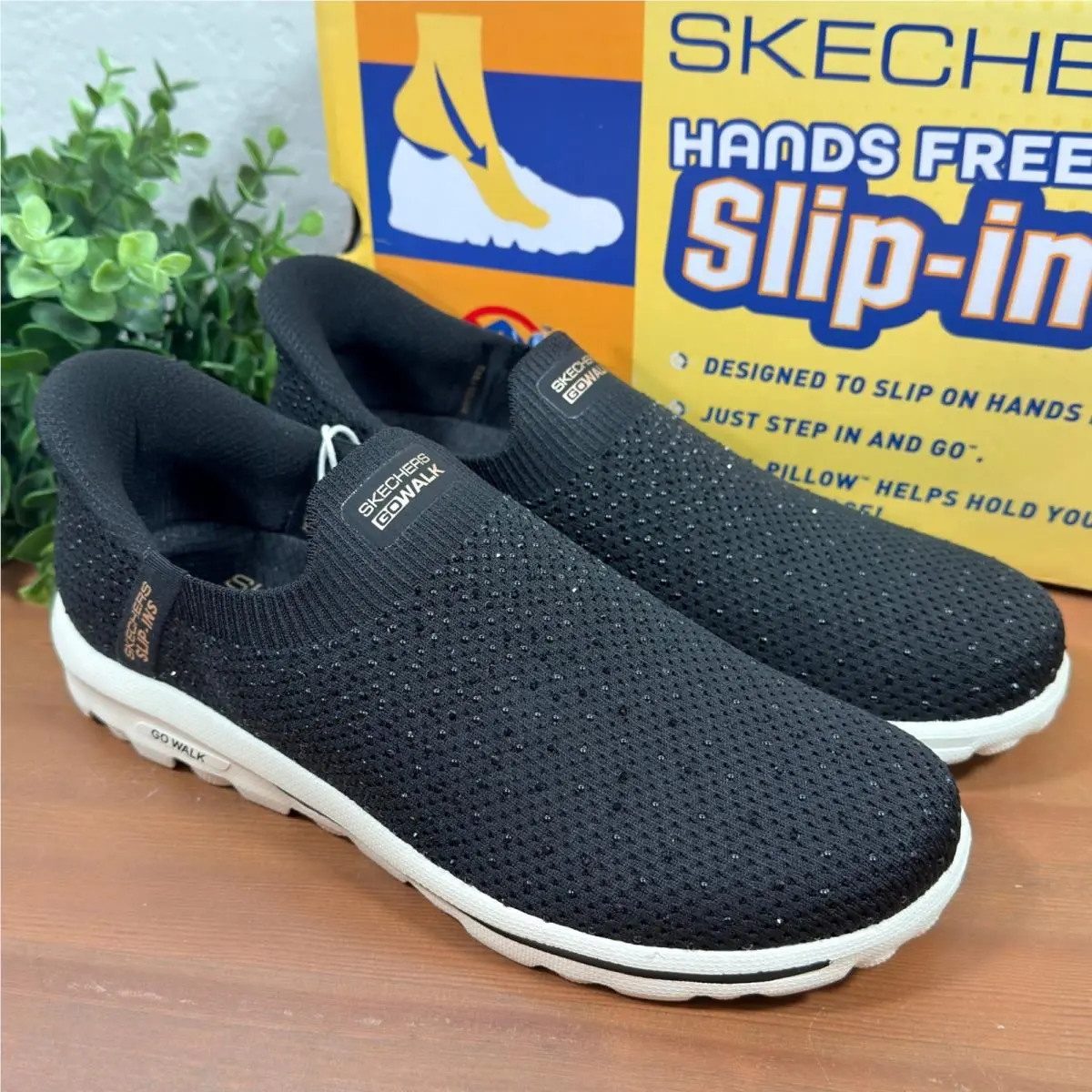 Skechers shoes - Go Walk Travel-Amara - Walk - Black 1