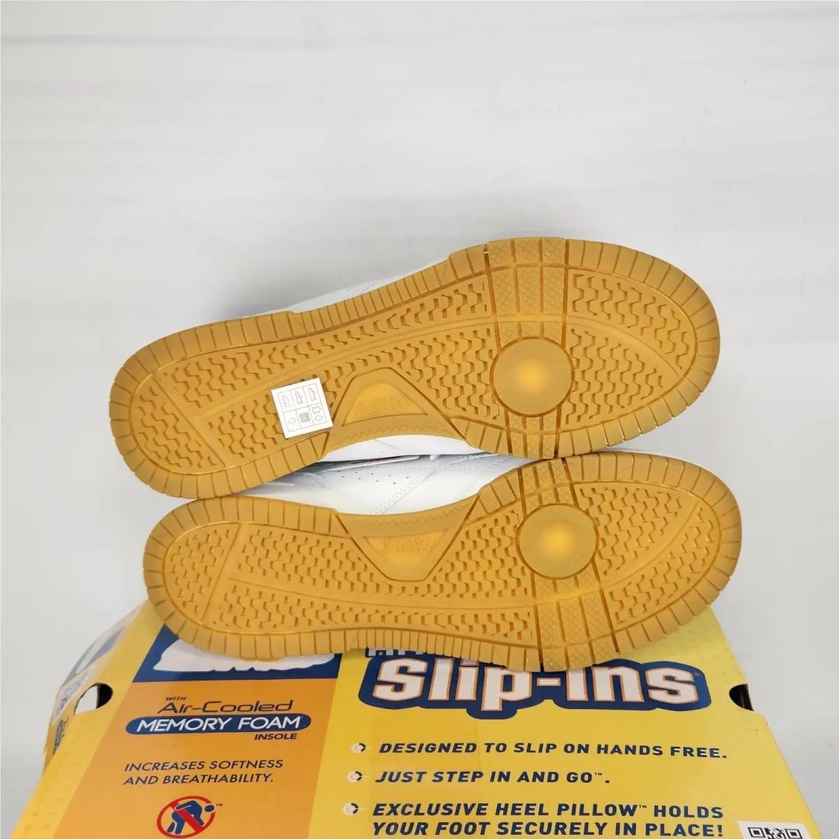 Skechers shoes - Skechers Slip-ins: Court & Classics - Recoil - White 4