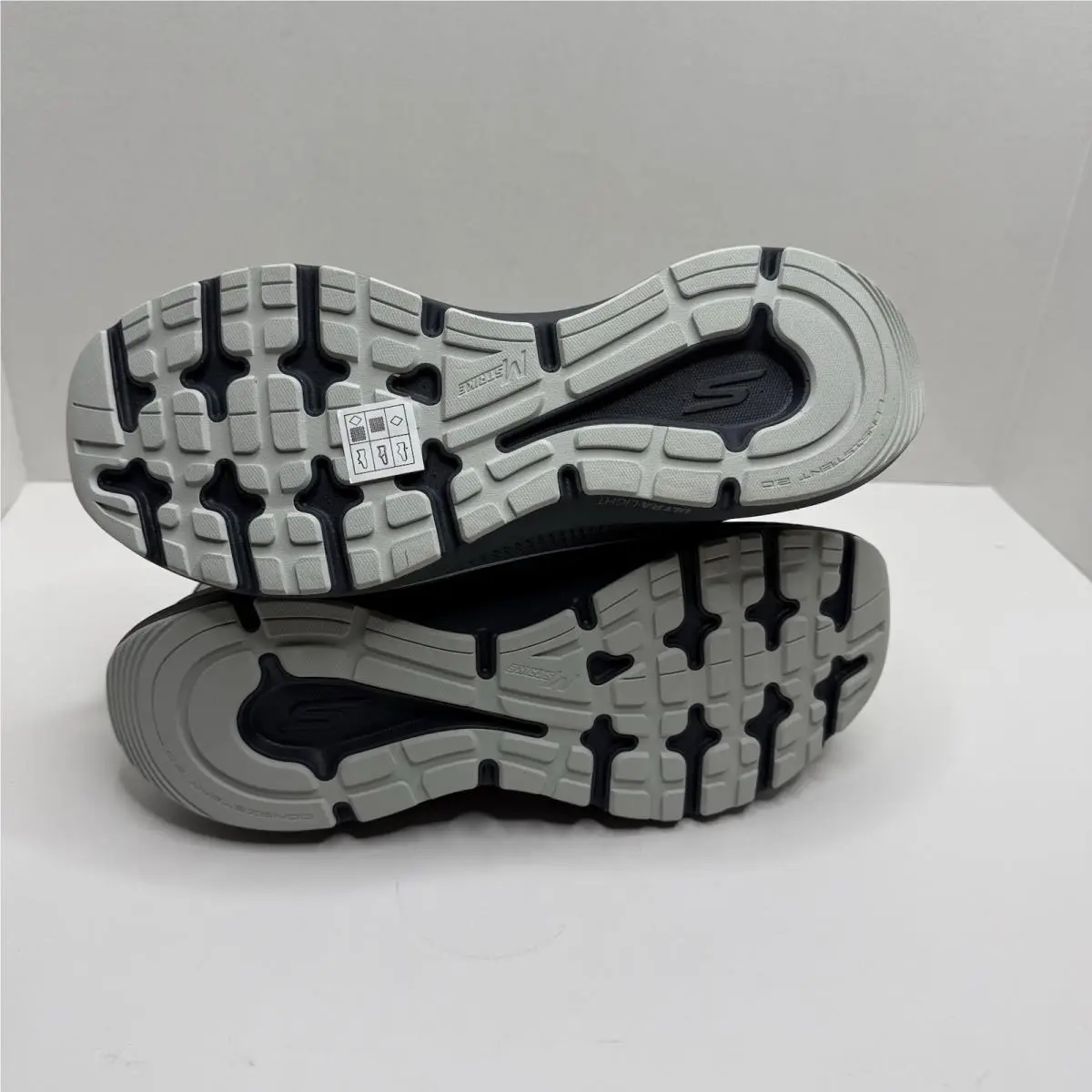 Skechers shoes - Skechers GO RUN Consistent 2.0 Lockhart - Gray 4