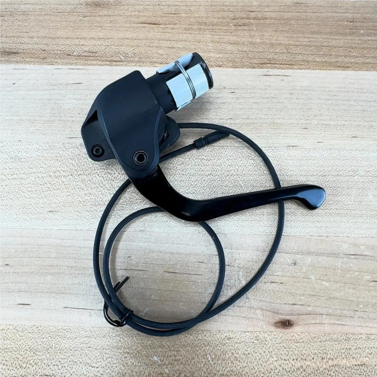 Shimano  - Di2 ST-6871 1