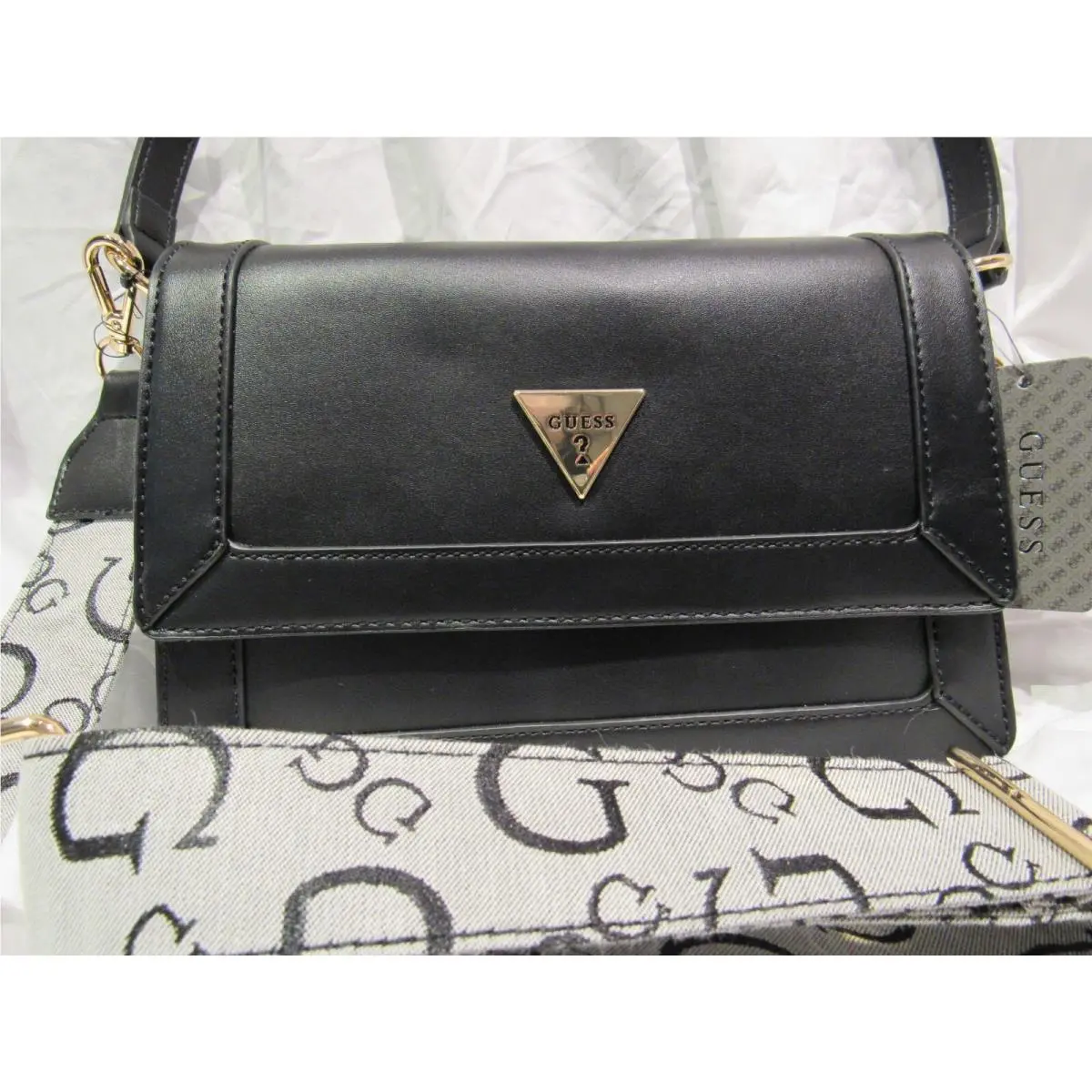 Chai Ladies Purse Shoulder Bag in Black Free Usa Shipping by Guess