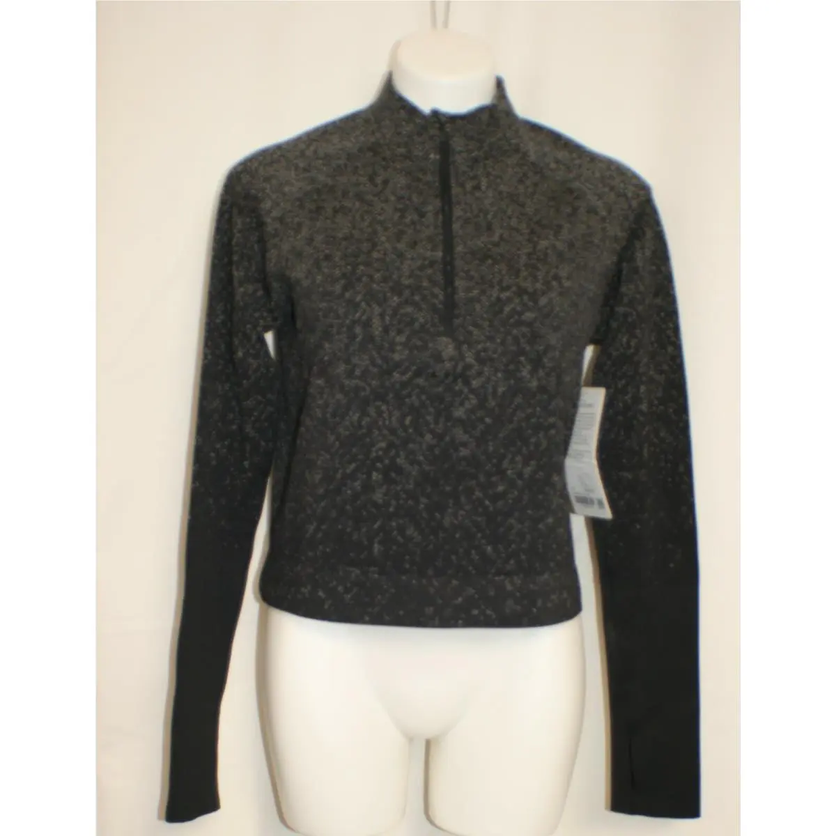 Lululemon clothing - Black & White 0