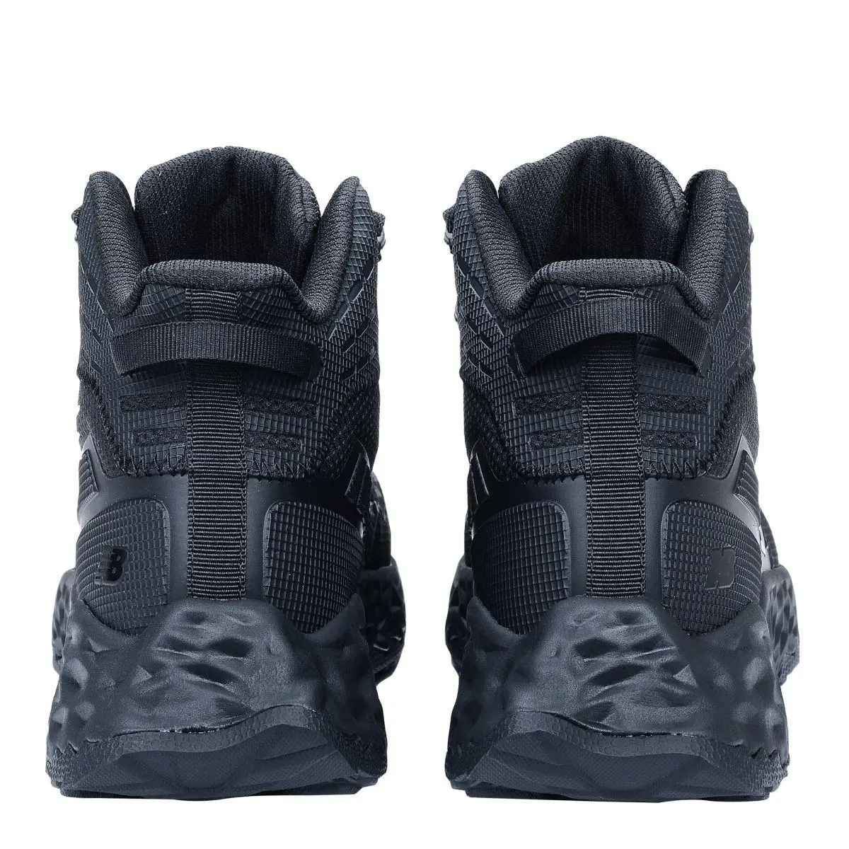New Balance shoes - TRIPLE BLACK 7