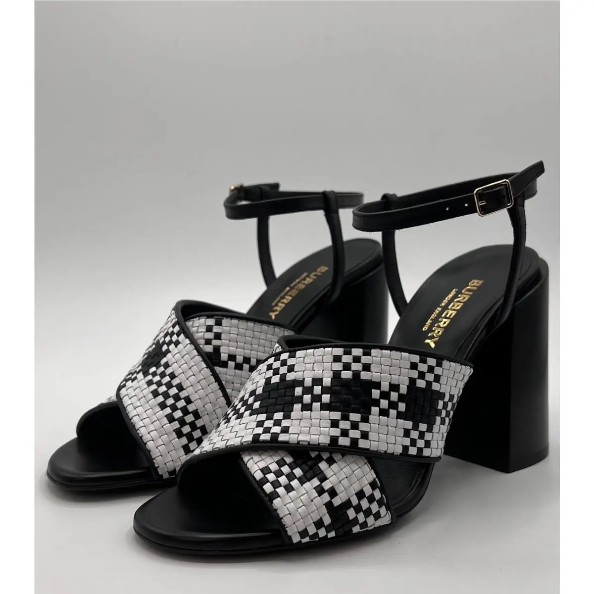 Burberry shoes - Burberry 8027431 - Black/White 8