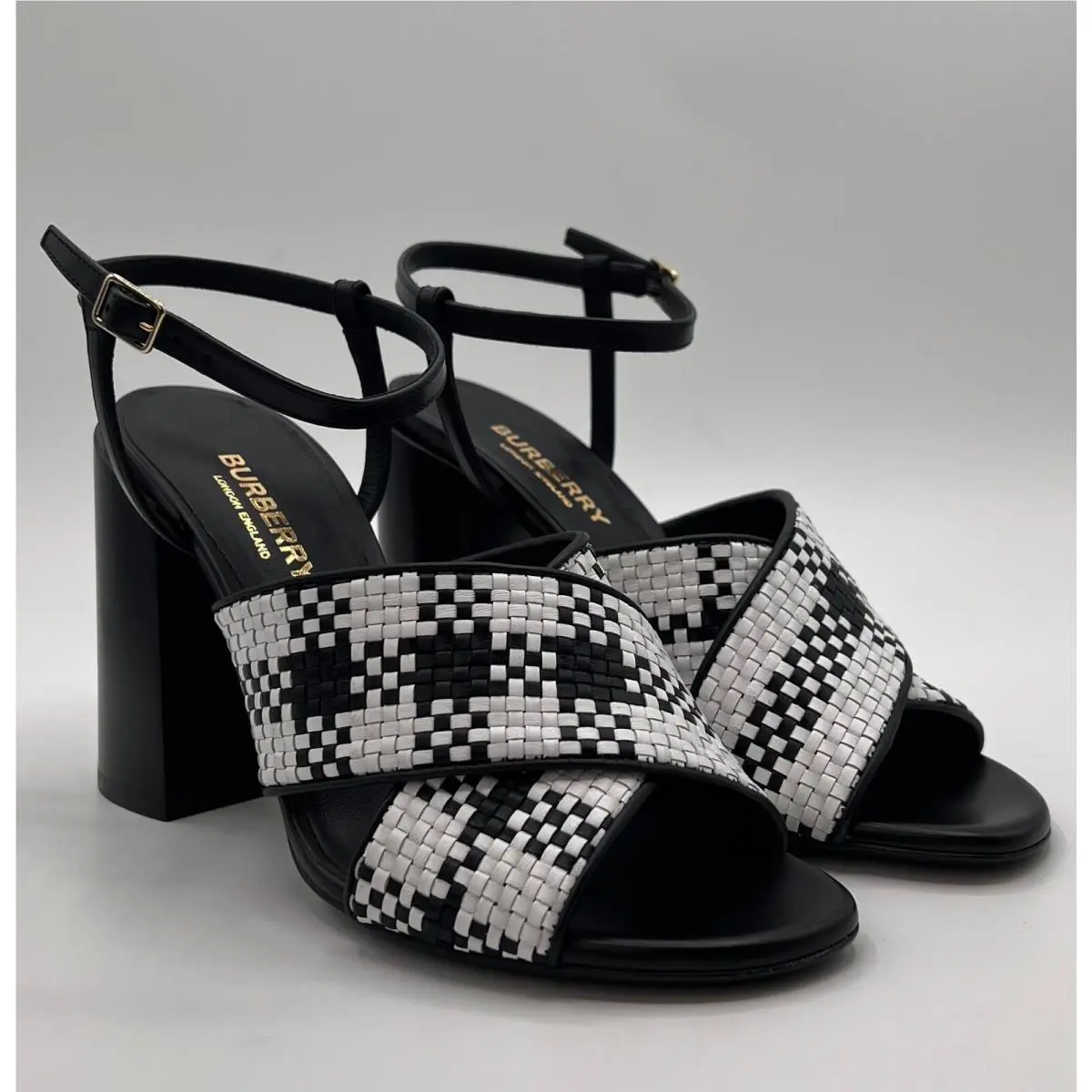 Burberry shoes - Burberry 8027431 - Black/White 10