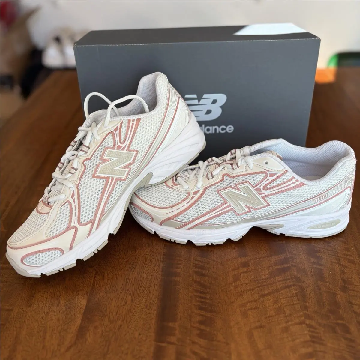 New Balance shoes - New Balance 740 - White 1