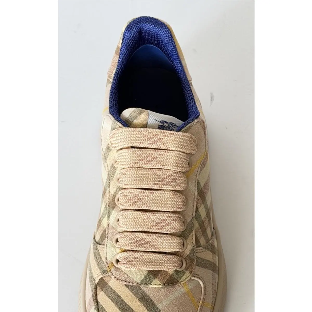 Burberry shoes - Teacup (UPC: 5045708864047) 7