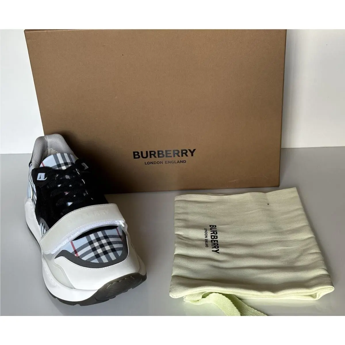 Burberry shoes - Burberry Ramsey - Ramsey - 8051415 - Pale Blue (UPC: 5045627734704) 7