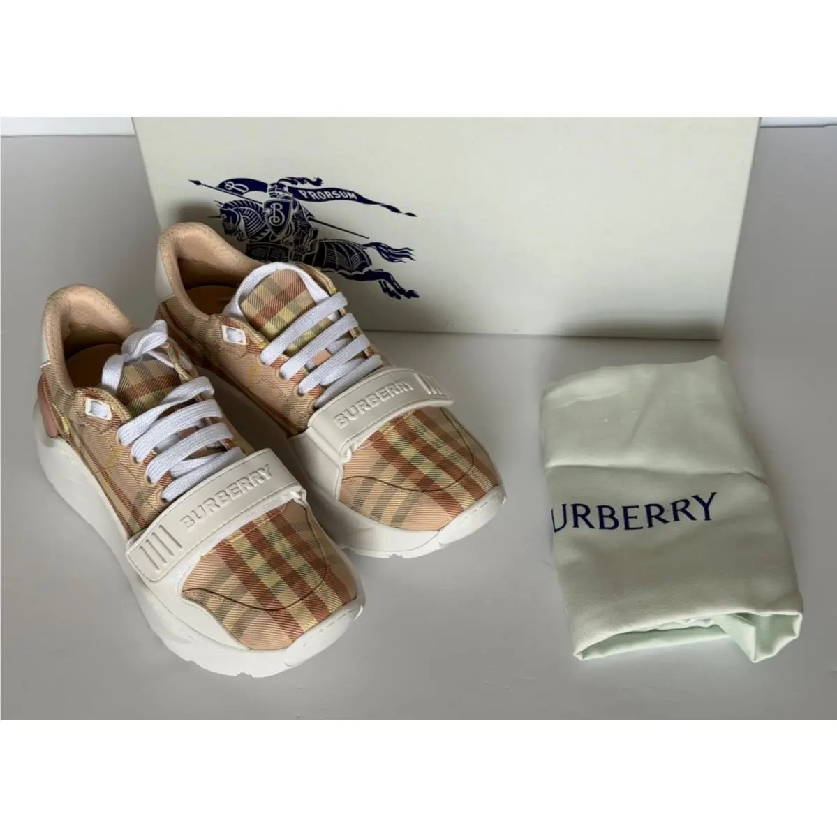 Burberry shoes - Teacup 14