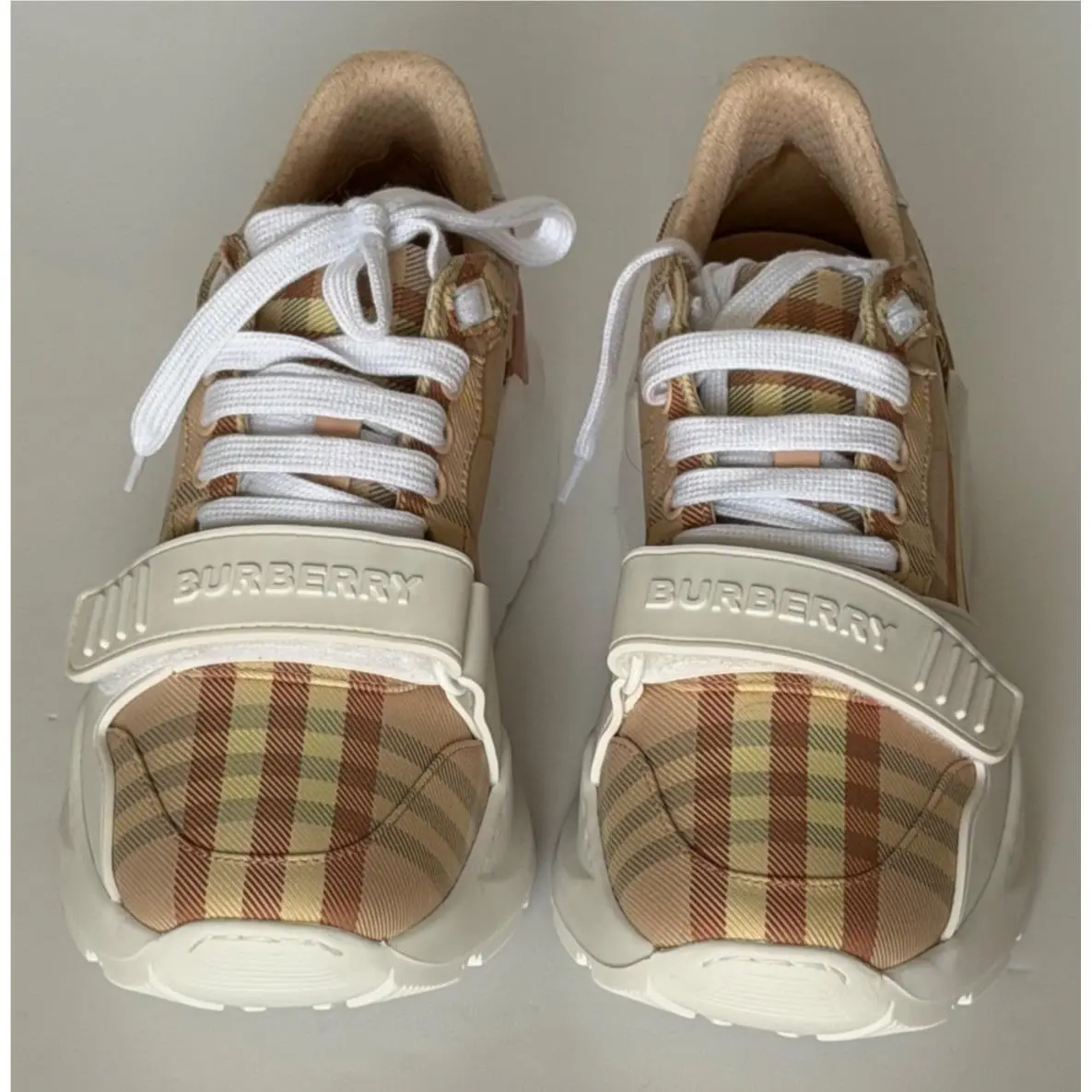 Burberry shoes - Teacup 1