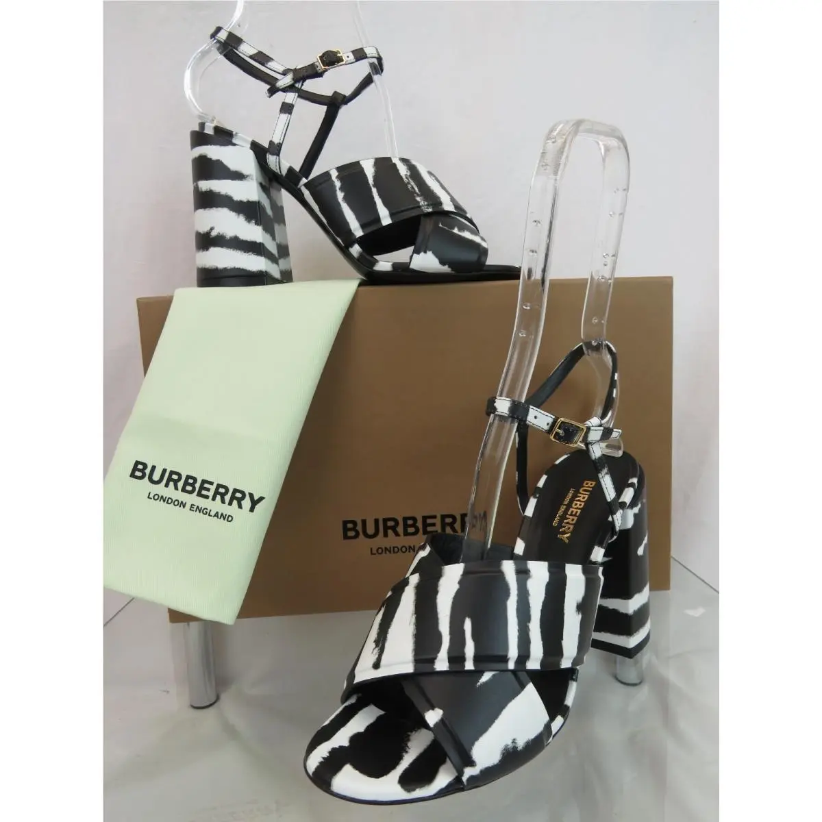 Burberry shoes - BURBERRY CASTLEBAR - CASTLEBAR - Black (UPC: 5045621719516) 2