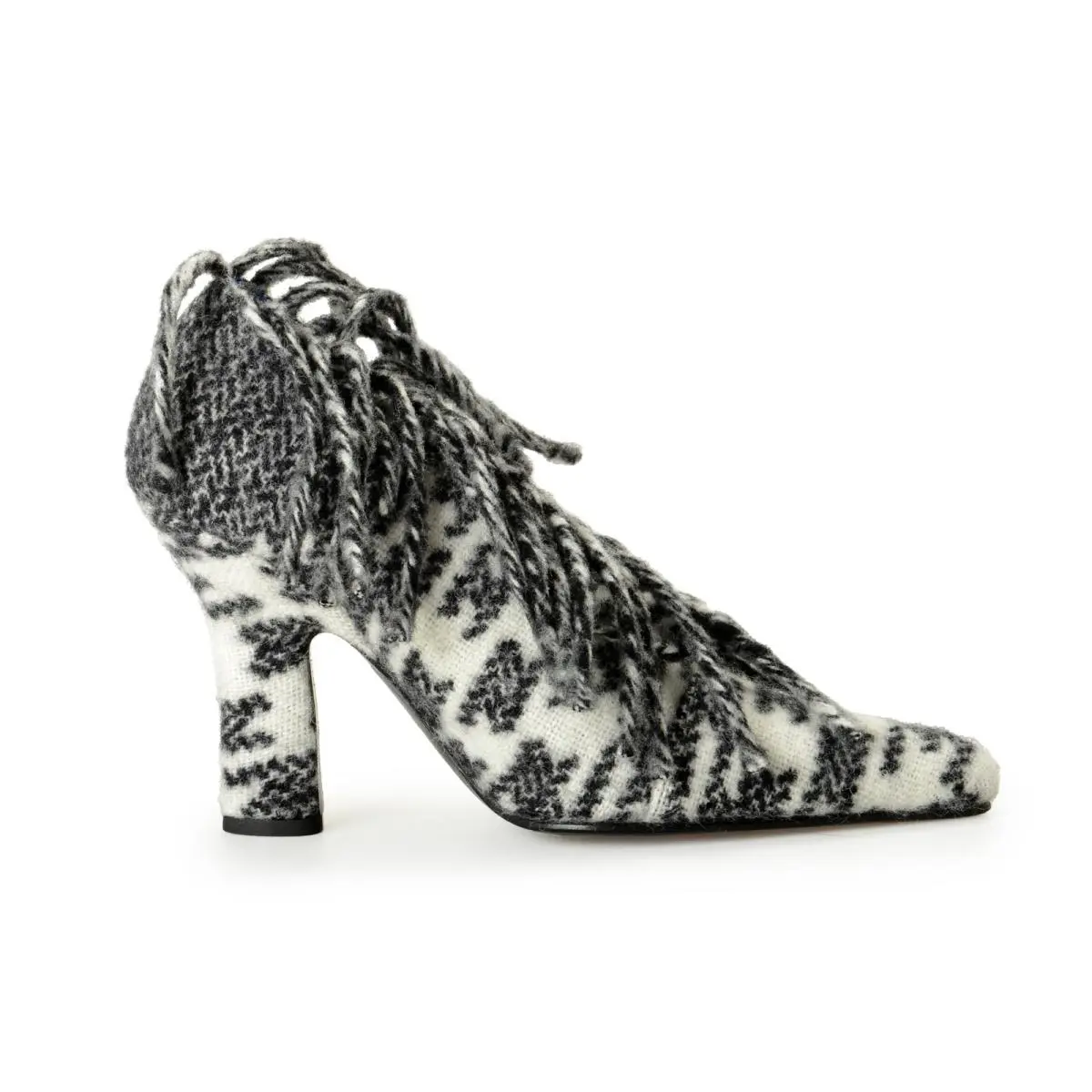 Burberry shoes - Black Ip Check (UPC: 5045705169763) 2