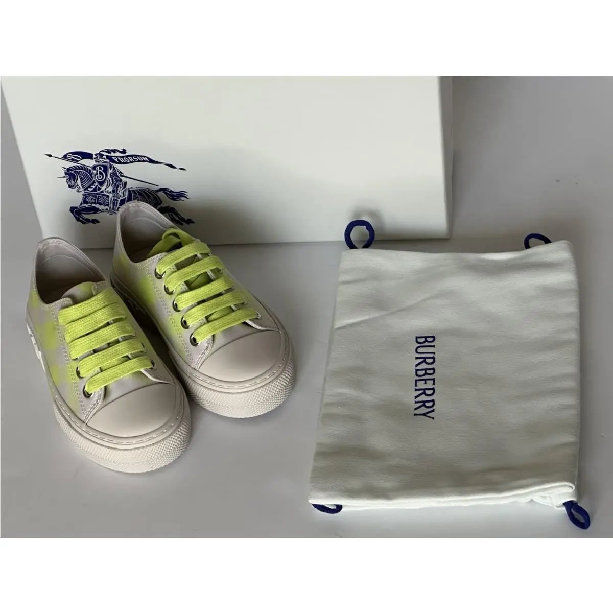 Burberry shoes - Vivid Lime 8