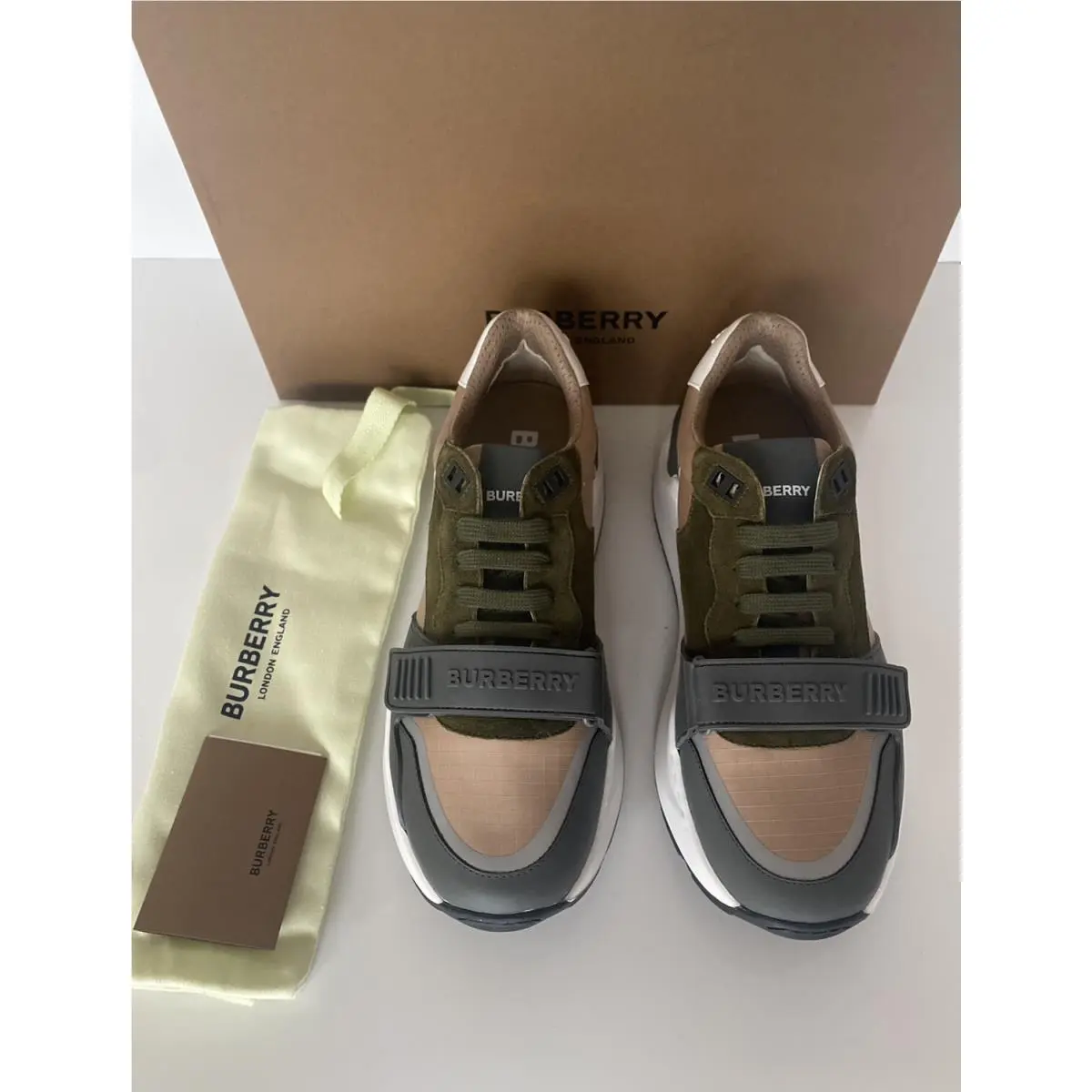 Burberry shoes - 8045292 - 8045292 - Beige/Green 0