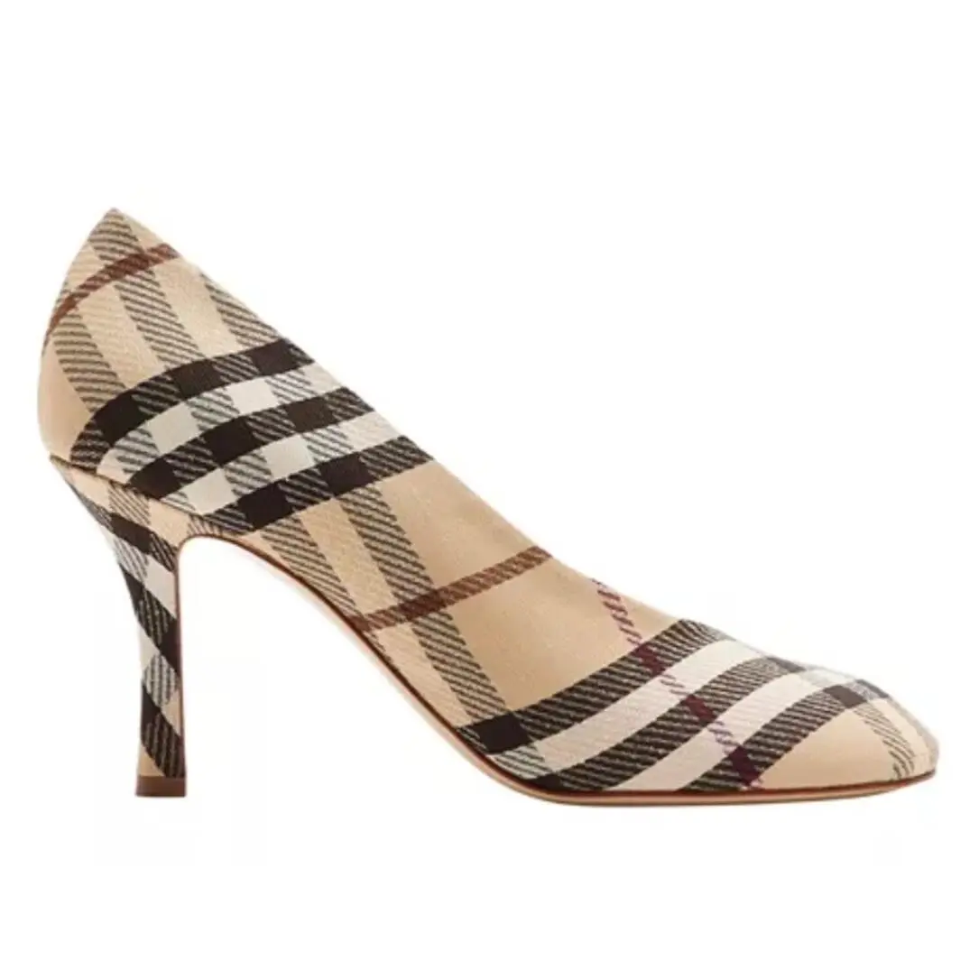 Burberry shoes - Beige (UPC: 5045708579347) 0