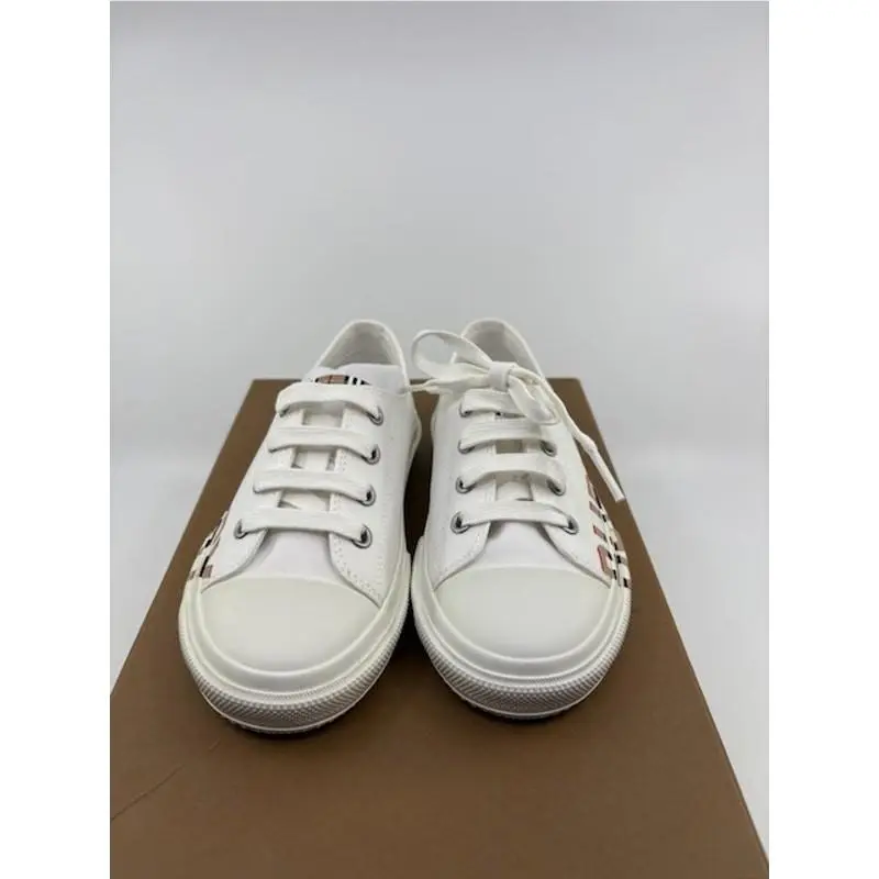 Burberry shoes - White 4
