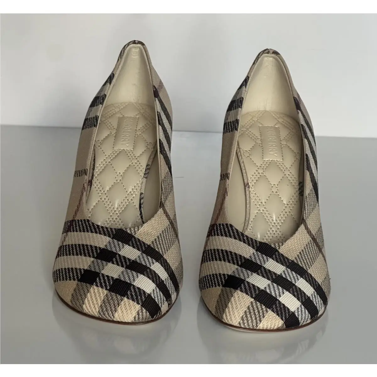 Burberry shoes - Alabaster IP Check (UPC: 5045708579347) 2