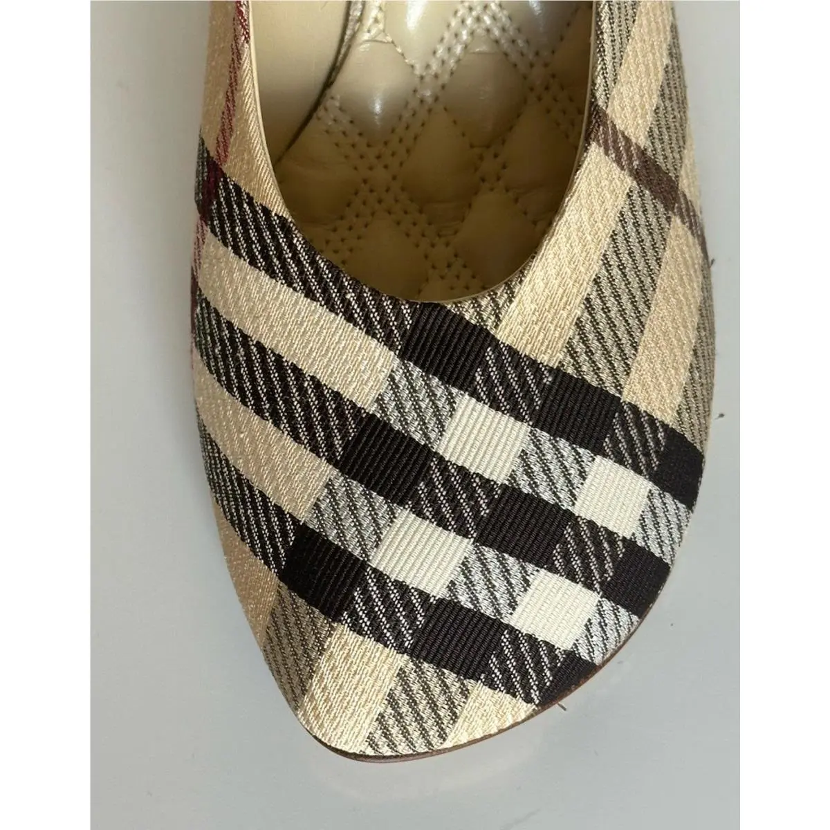 Burberry shoes - Alabaster IP Check (UPC: 5045708579347) 7